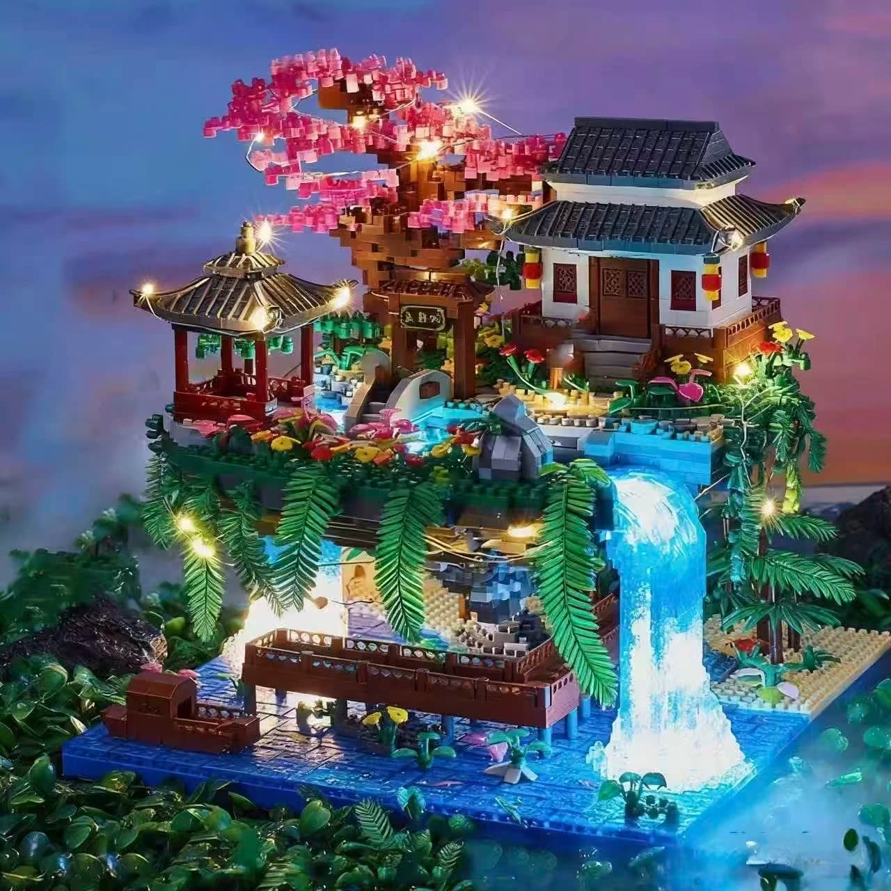 900-Piece DIY Building Block Set