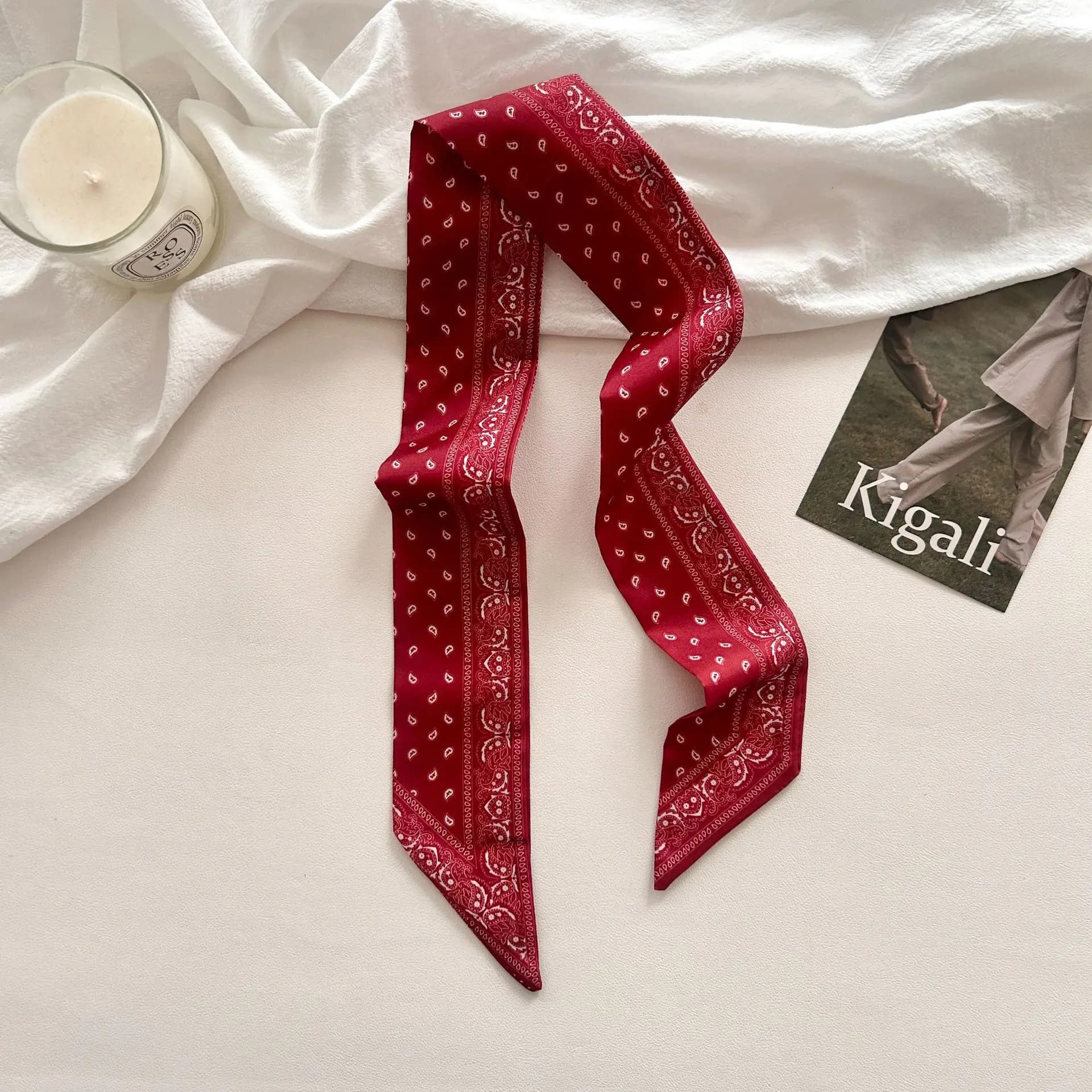 Slim Vintage Style Scarf