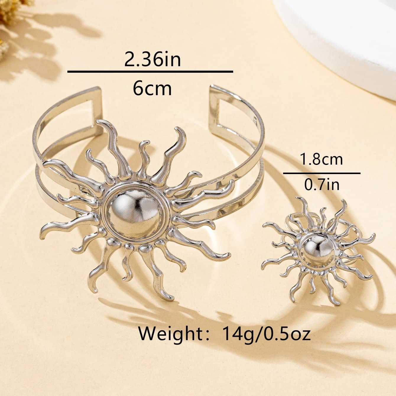 A Set of Women's Jewelry Set, Sun-Shaped Bracelet and Ring Set, Suitable for Daily Wear and Vacation Wear