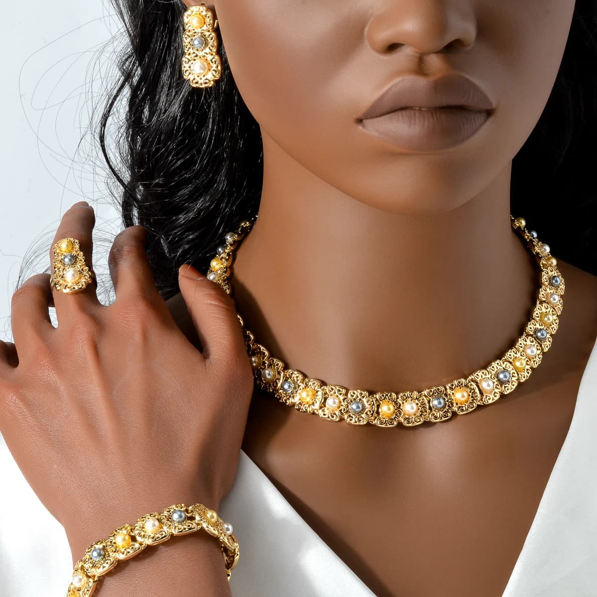 Gold-Plated Bridal Jewelry Set with Zircon