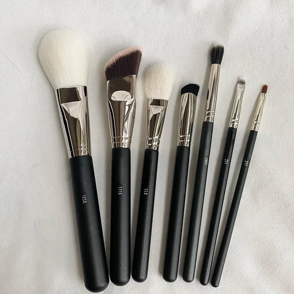 Makeup Brushes Set 135s Powder 171S Foundation 133 Cheek Blush 286s Tapered Eye Blending 106 Concealer Cosmetic Brush Kit