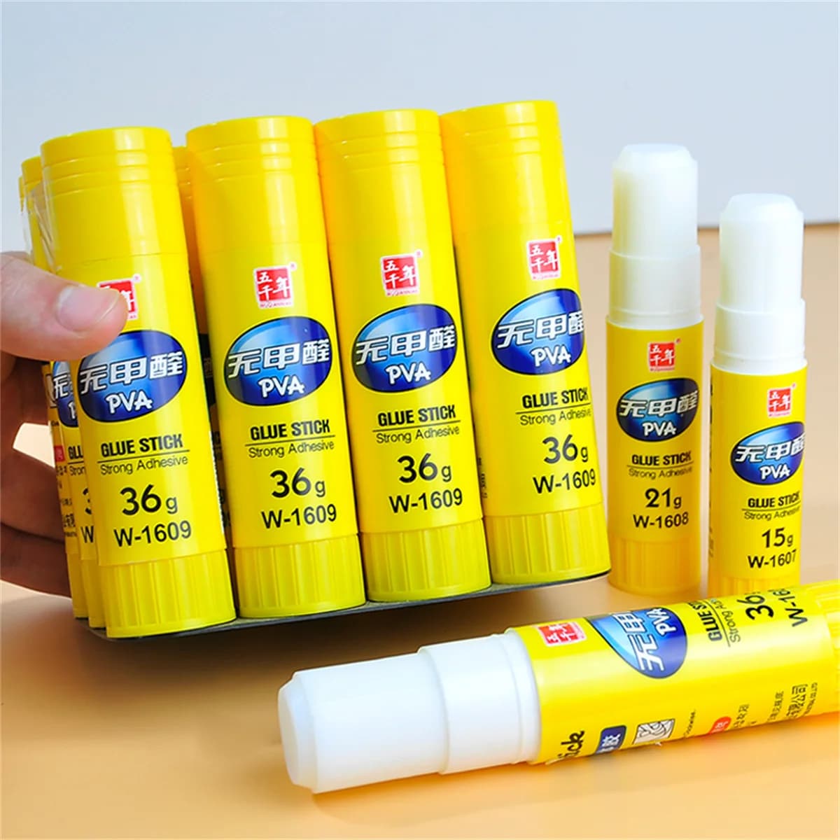 9g High Efficiency Glue Sticks for Crafts