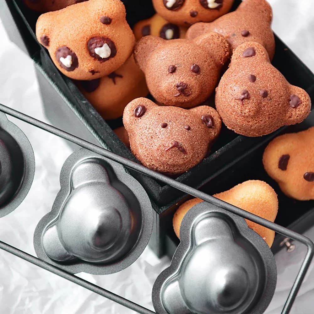 8 Cavity Bear Shaped Baking Mold