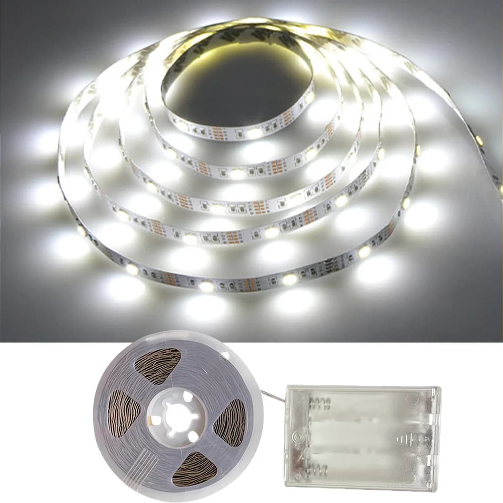 2835 LED light strip, battery powered, easy to install. Suitable for cabinets, entryways, staircases, and holiday decorations.