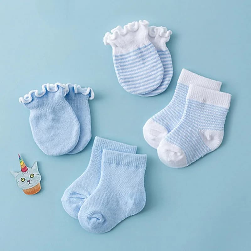 Newborn Cotton Socks and Gloves Set