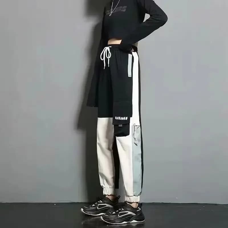 Black Elastic Ankle Sports Pants for Women