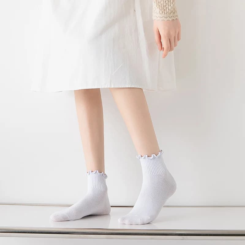 Cotton Ankle Socks Women Ruffles Black White
