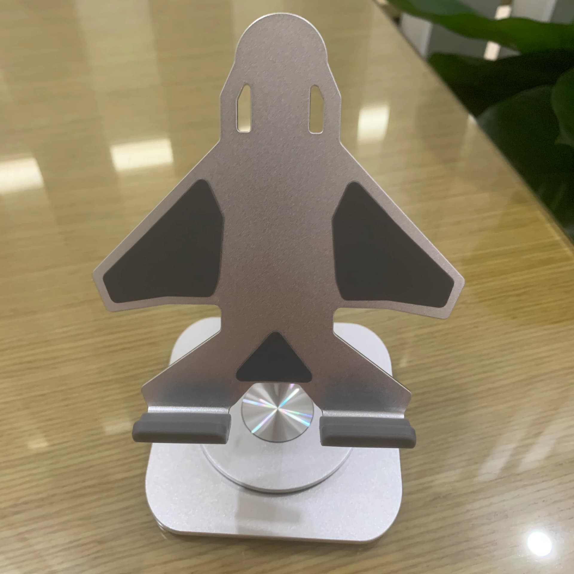 Universal Aluminum Smartphone Desk Stand