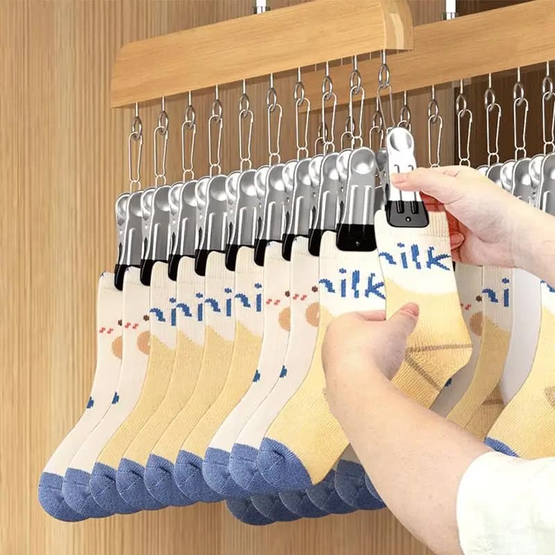 Hanging Closet Organizer with 10 Clips