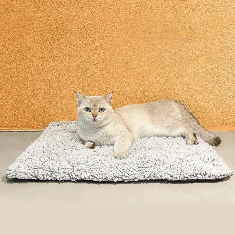 Self-Heating Pet Bed Mat