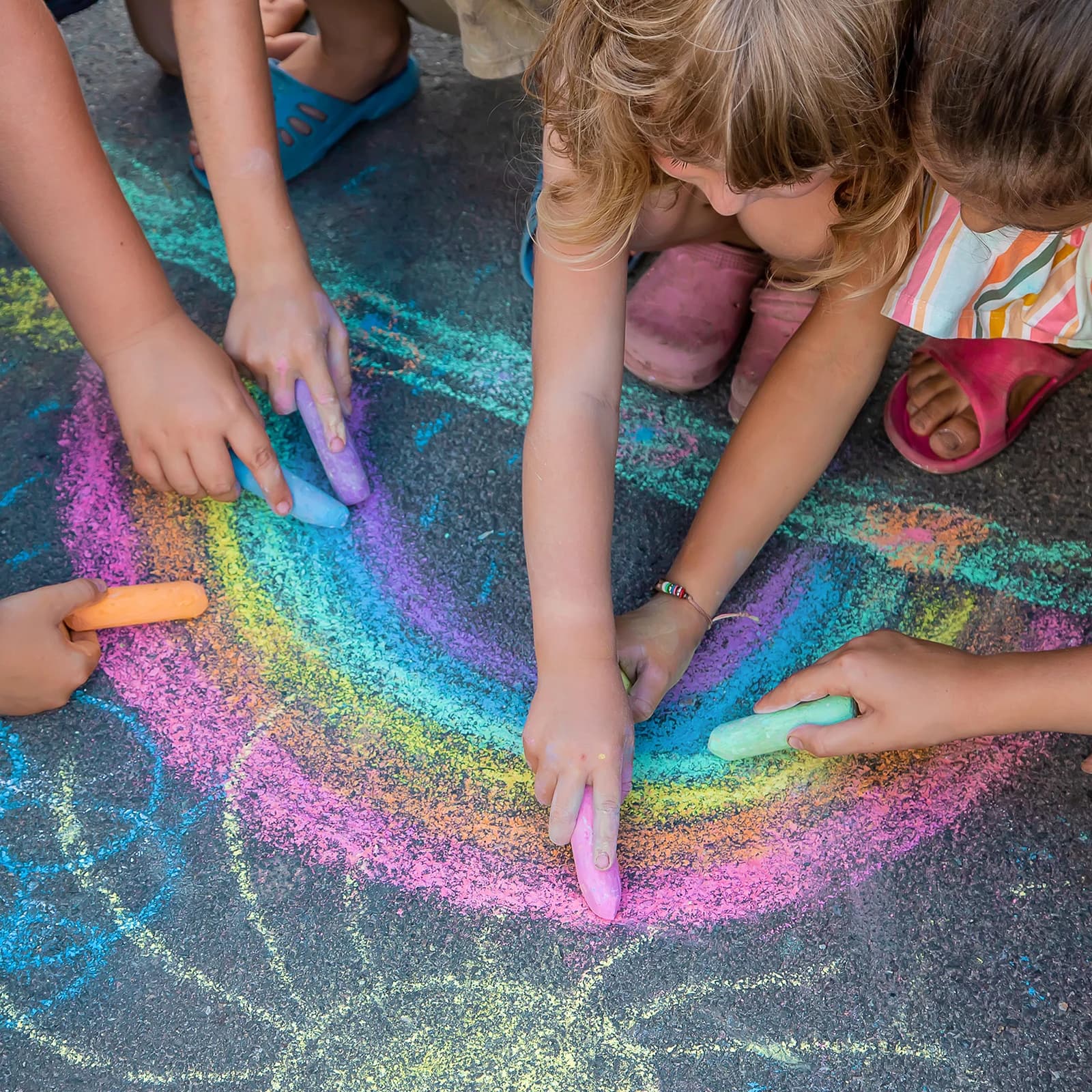 Dustless Sidewalk Chalk Large Sticks