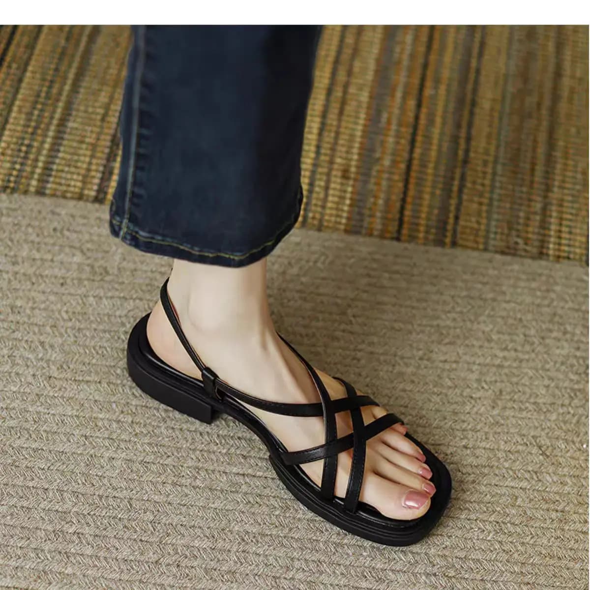 black / 40