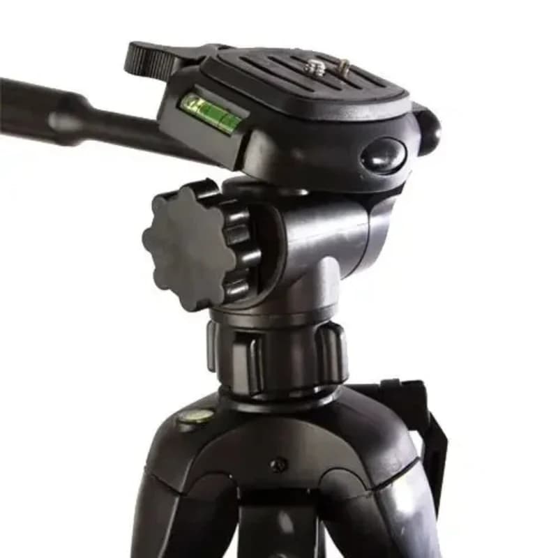 Universal Lightweight Tripod with Pan Head