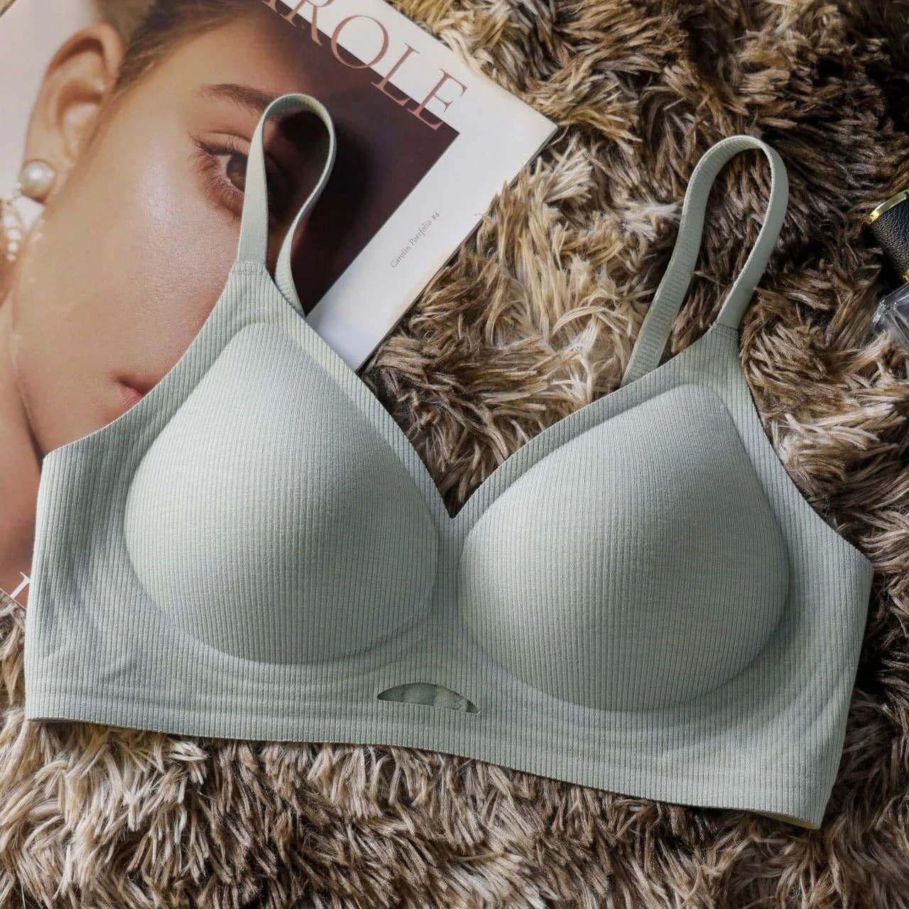 Seamless Wire-Free Push-Up Bra