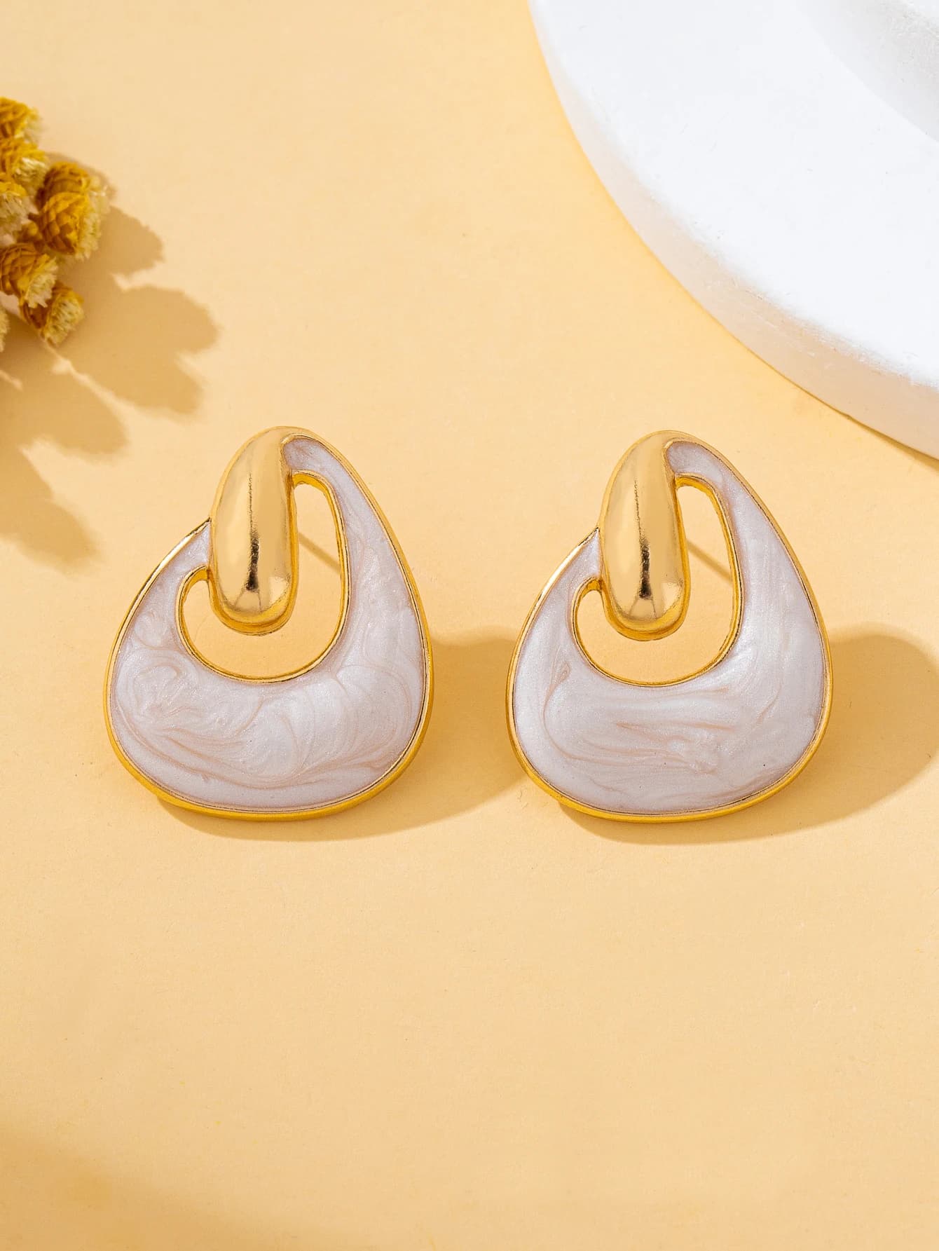 Women's Simple Enamel Stud Earrings