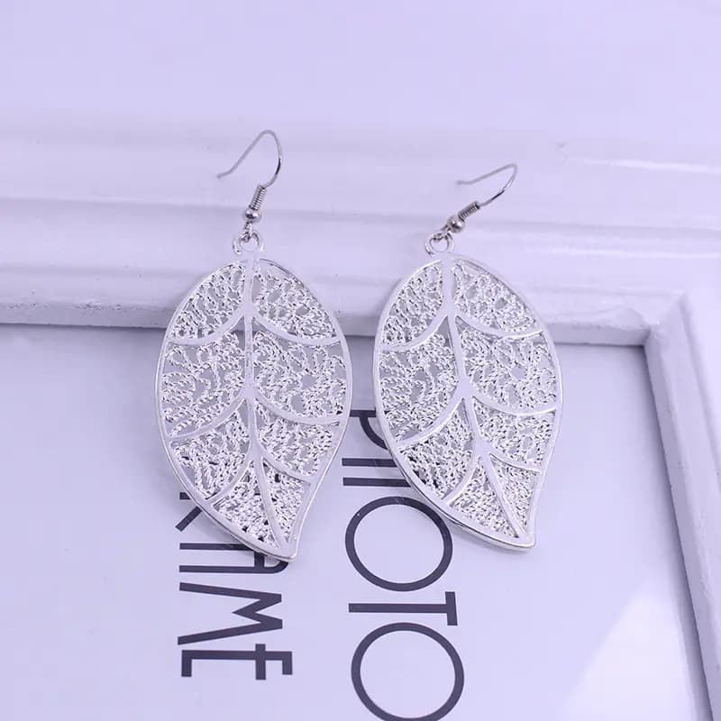Creative Leaf Jewelry Set - Necklace & Earrings