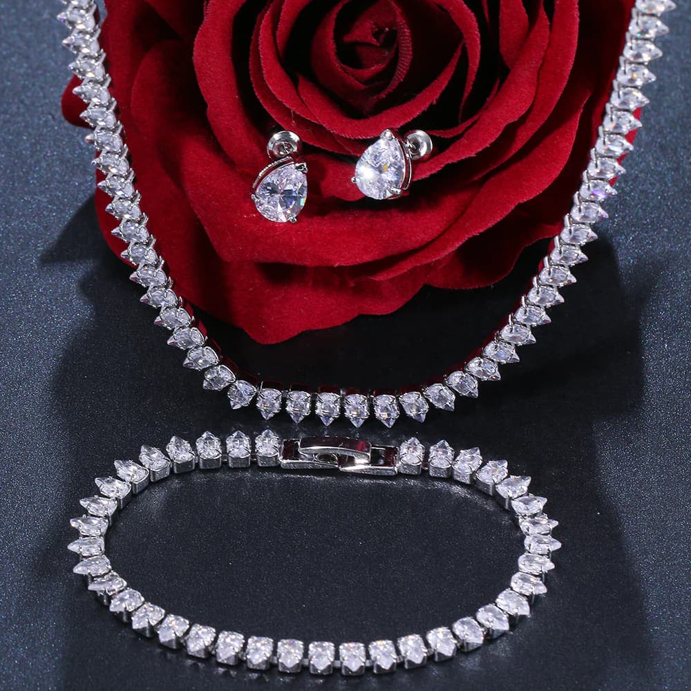 Women's Zircon Clavicle Chain Jewelry Set