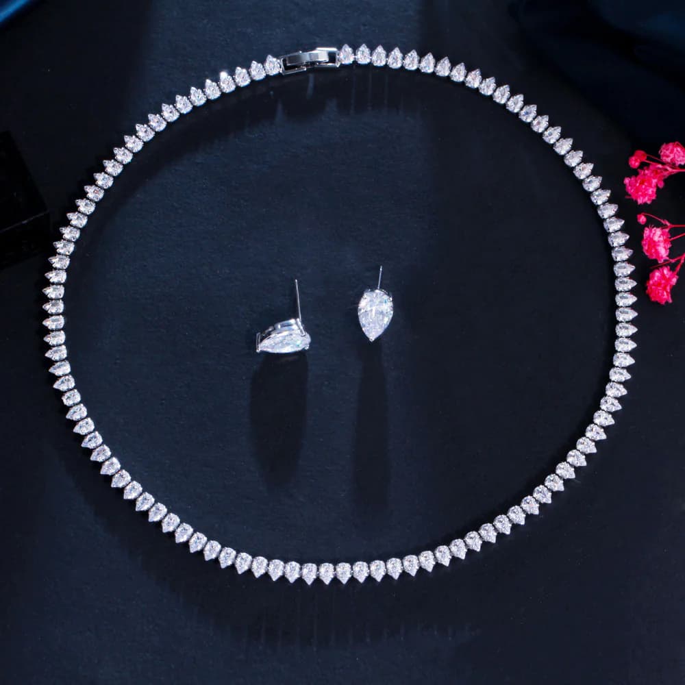 Women's Zircon Clavicle Chain Jewelry Set