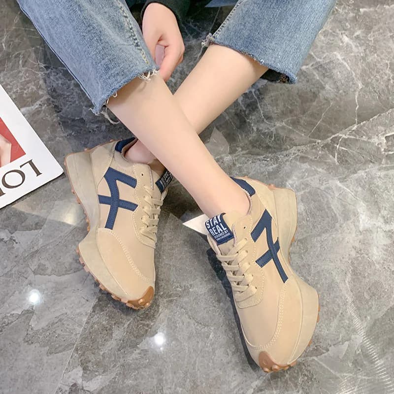 Casual Sneakers