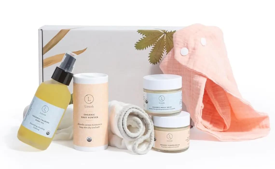 Organic Newborn Essentials Gift Set, 6-Piece