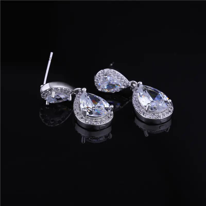 Classic Jewelry Set: Teardrop Earrings & Necklace