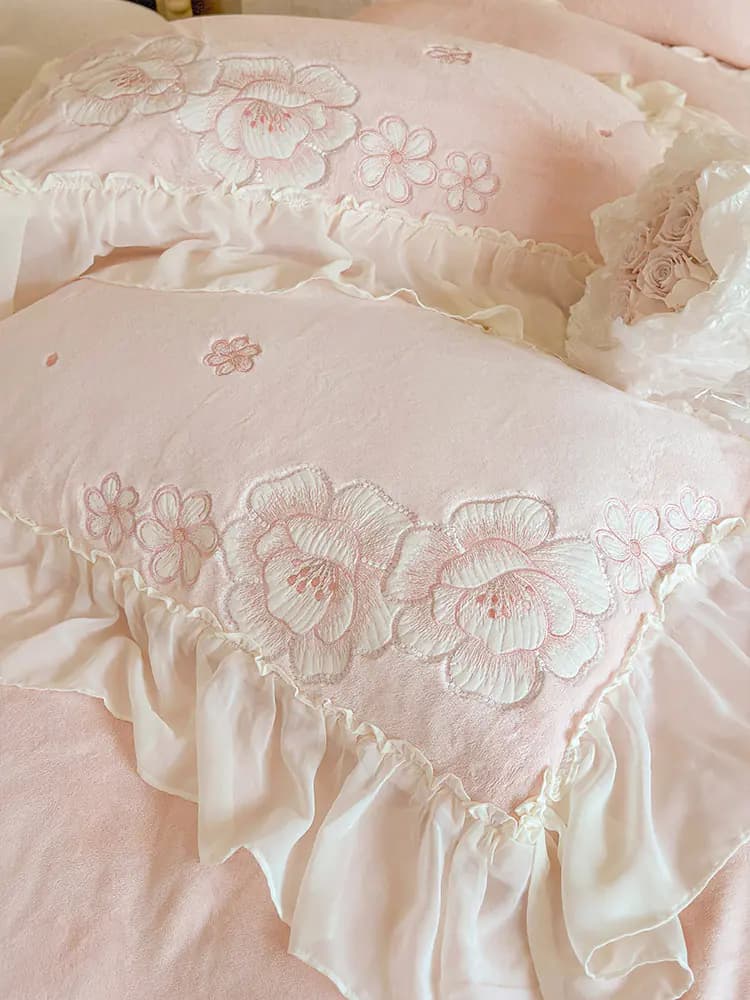 Autumn Winter Princess Style Four-Piece Bedding Set