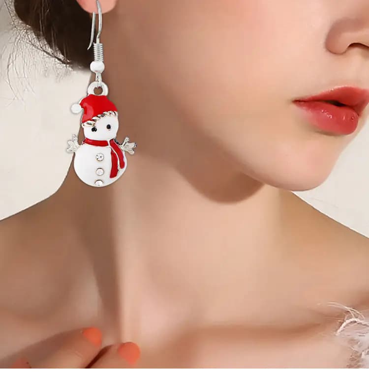 Christmas Jewelry Set: Earrings and Necklace