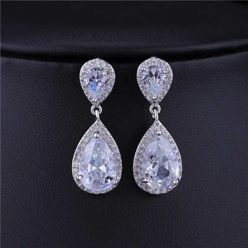 Classic Jewelry Set: Teardrop Earrings & Necklace