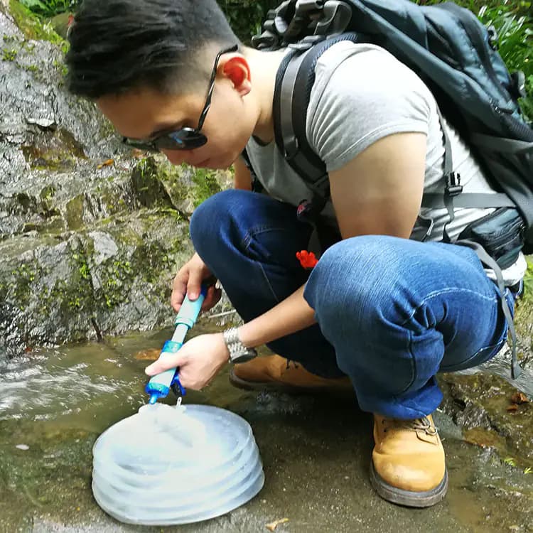 Outdoor Water Filter Gear for Camping and Survival