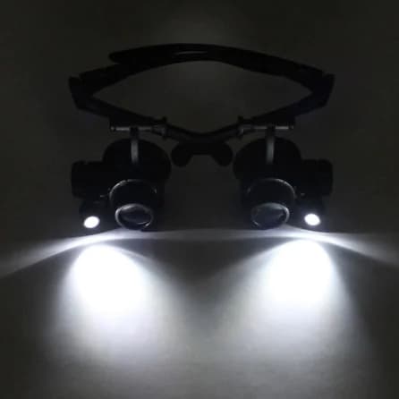 Head-Mounted Magnifying Glass with LED Lights