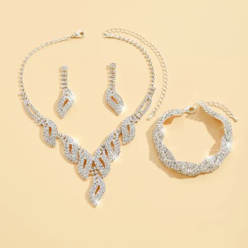 Elegant Bridal Jewelry Set: Necklace & Earrings