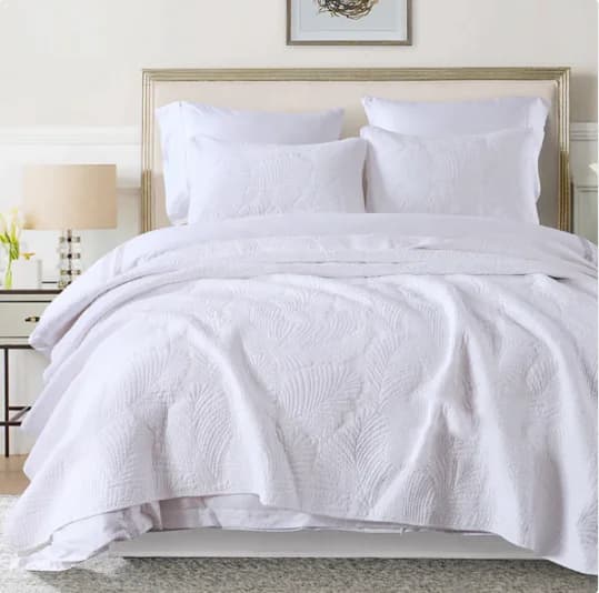 Embroidered 3-Piece Bedding Set