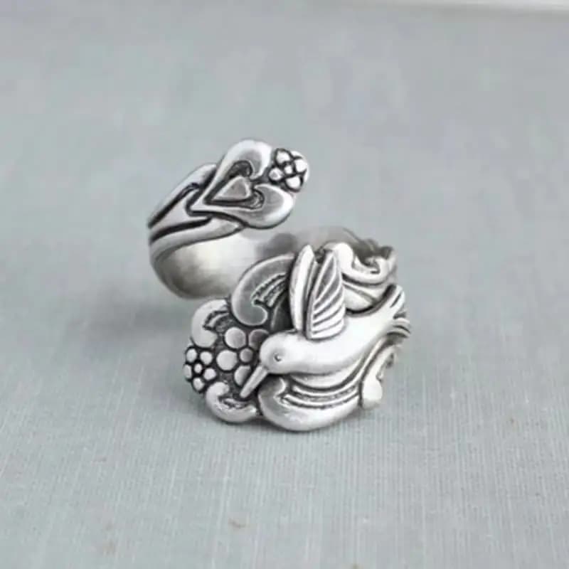 Retro Azalea Ring for Men and Women Fashion