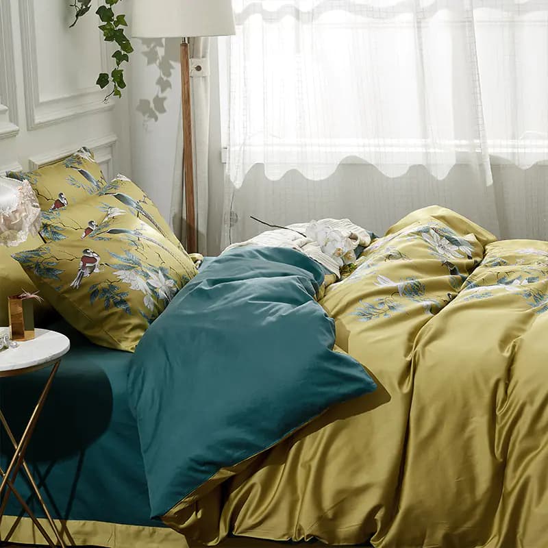 60s Long-staple Cotton Satin Bedding Set with Stripes