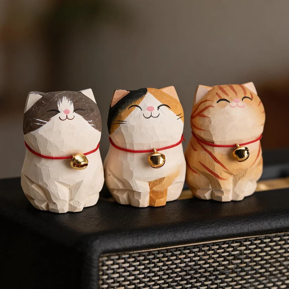 Wooden Cat Figurine Calico Golden Gradient Decor